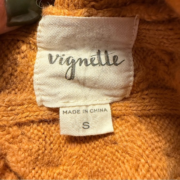 Elegant Mustard Cable Knit Turtleneck Sweater with 3/4 Sleeves | Sz S - Picture 5 of 7